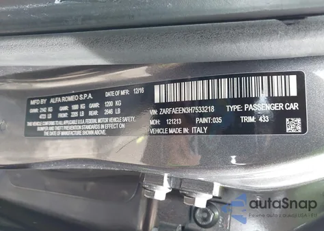 2017 Alfa Romeo Giulia Ti Awd z USA, uszkodzony, nr VIN ZARFAEEN3H7533218